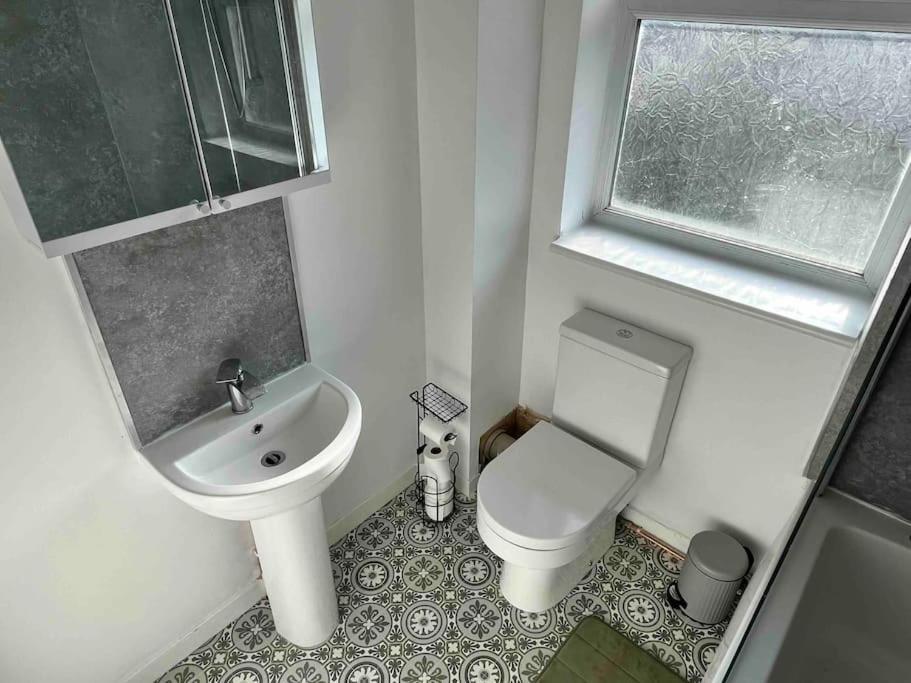 House Near Swansea & Brecons! Aberdulais