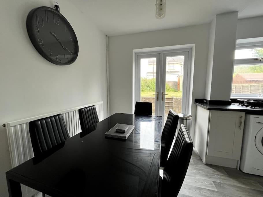 House Near Swansea & Brecons! Aberdulais