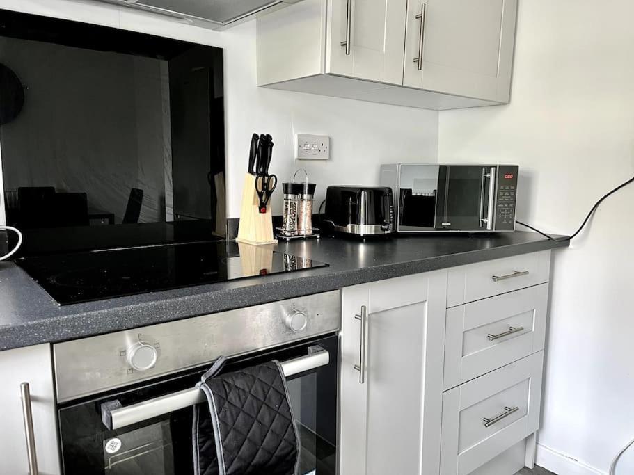 House Near Swansea & Brecons! *