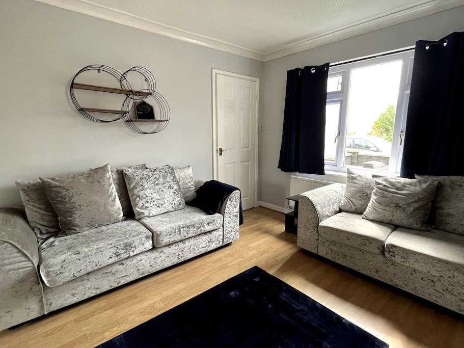 House Near Swansea & Brecons!
